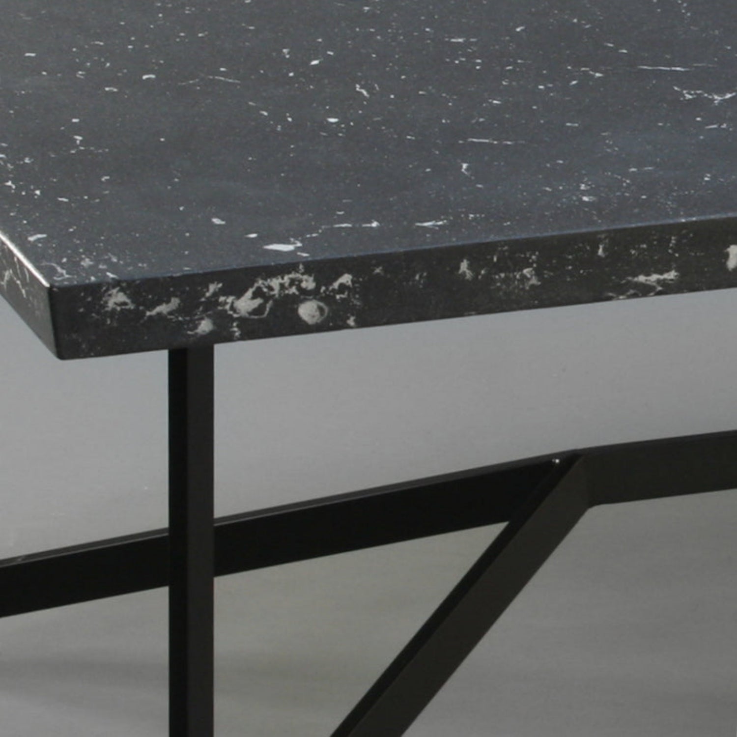 Bevel Coffee Table - Black top/Black legs, detail